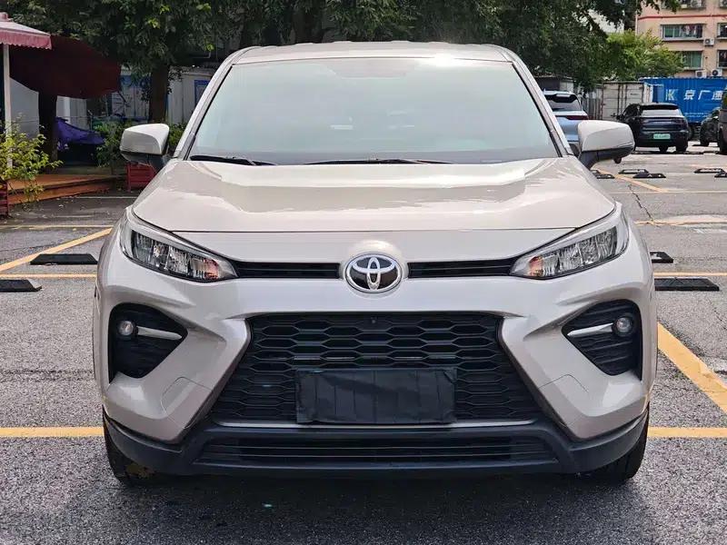 2024 Toyota RAV4 2.0L 2WD Leading Edition — миниатюра 2