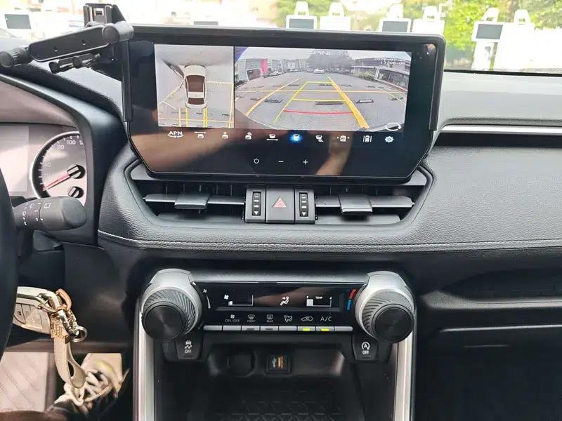 2024 Toyota RAV4 2.0L 2WD Leading Edition — миниатюра 16