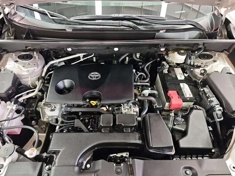 2024 Toyota RAV4 2.0L 2WD Leading Edition — миниатюра 9