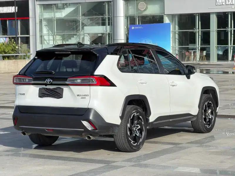 2020 Toyota RAV4 2.0L AWD Tech Edition — миниатюра 6