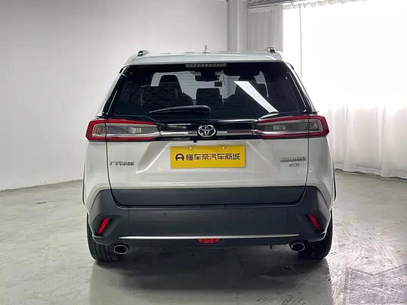2020 Toyota RAV4 2.0L AWD Tech Edition — миниатюра 6