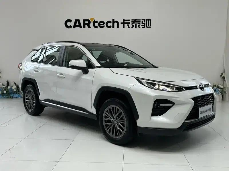 2023 Toyota RAV4 2.0L AWD Luxury Plus Edition — миниатюра 3