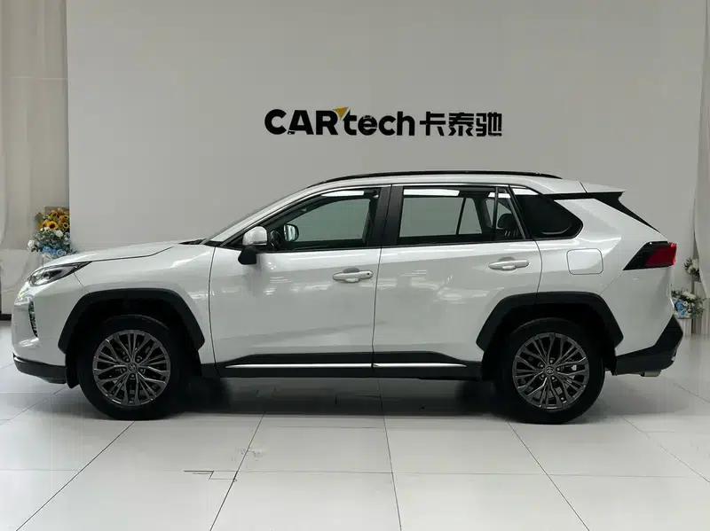 2023 Toyota RAV4 2.0L AWD Luxury Plus Edition — миниатюра 4