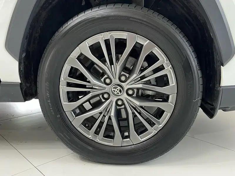 2023 Toyota RAV4 2.0L AWD Luxury Plus Edition — миниатюра 8