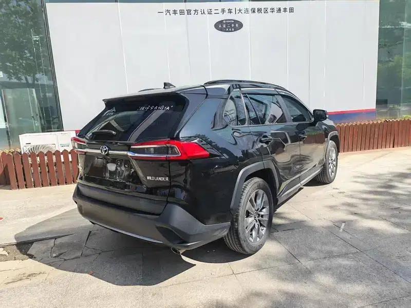 2021 Toyota RAV4 2.0L 2WD Luxury Edition — миниатюра 6