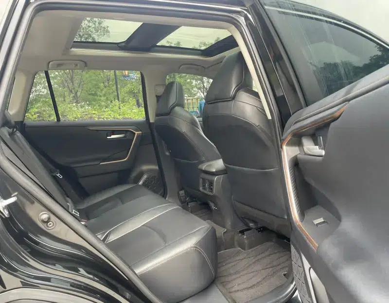 2024 Toyota RAV4 2.0L 2WD Luxury PLUS Edition — миниатюра 24