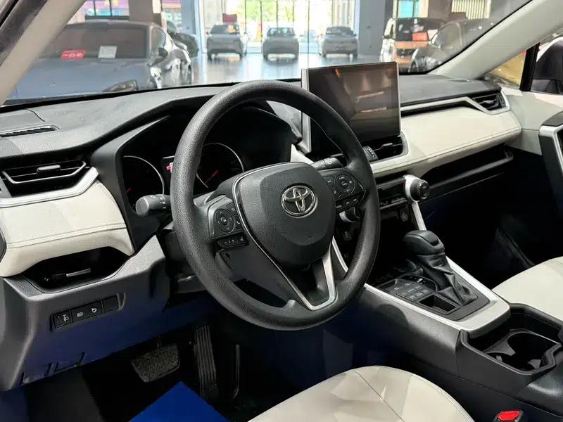2020 Toyota RAV4 2.0L AWD Luxury Edition — миниатюра 24