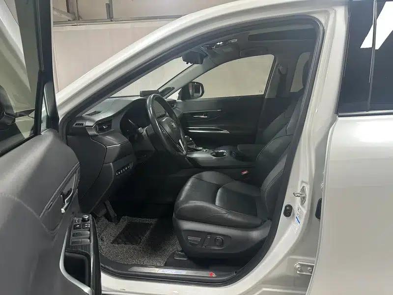 Venza 2022 Hybrid 2.5L CVT 4WD Supreme Edition — миниатюра 17