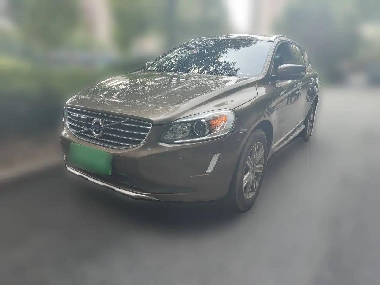 Volvo XC60 2016 T5 AWD Zhiyuan Edition — миниатюра 1