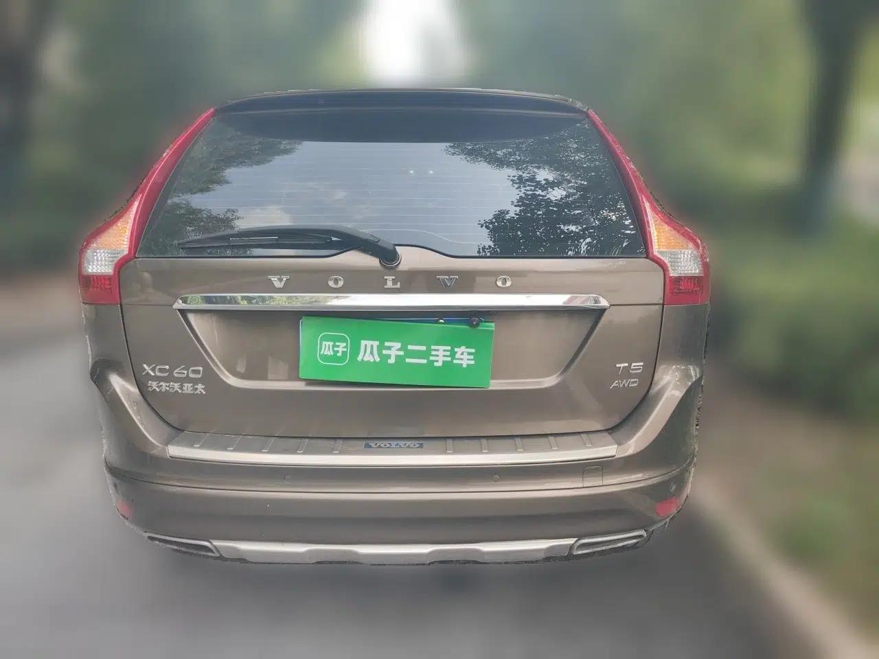 Volvo XC60 2016 T5 AWD Zhiyuan Edition — миниатюра 5