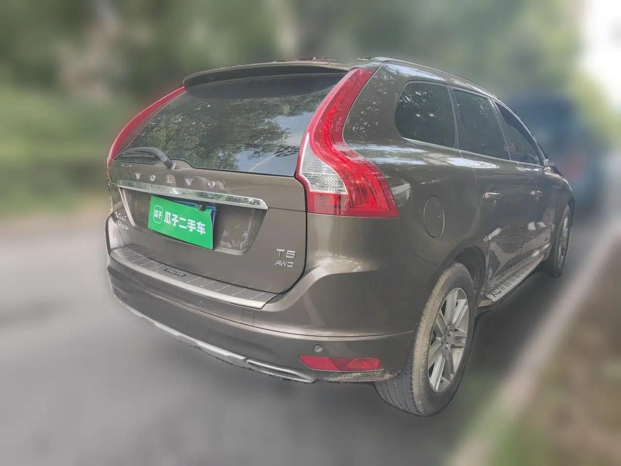 Volvo XC60 2016 T5 AWD Zhiyuan Edition — миниатюра 6