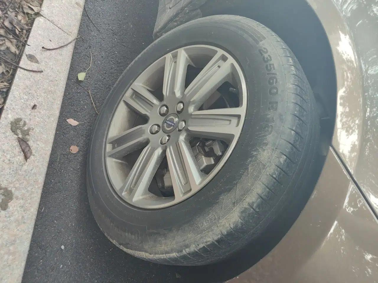 Volvo XC60 2016 T5 AWD Zhiyuan Edition — миниатюра 8