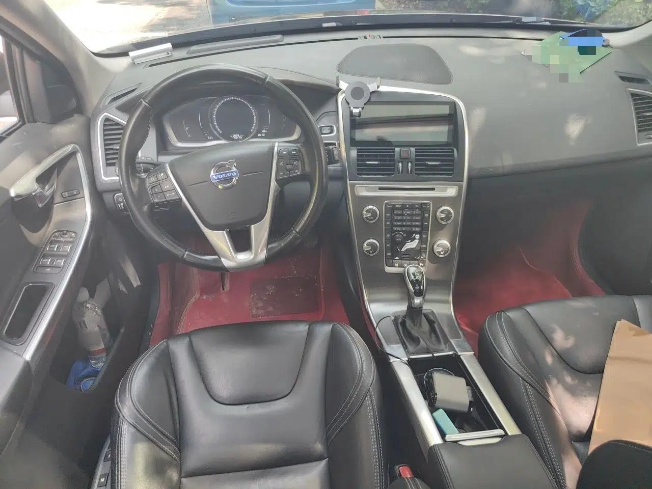 Volvo XC60 2016 T5 AWD Zhiyuan Edition — миниатюра 9