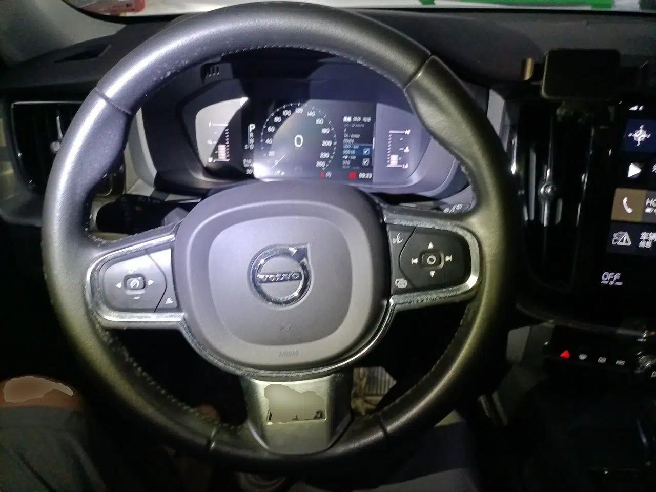 Volvo XC60 2020 T5 4x4 Zhiyi Luxury Edition — миниатюра 10