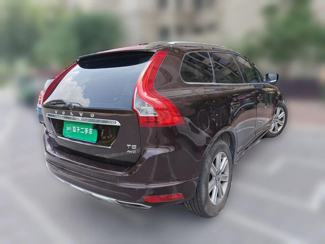Volvo XC60 2017 T5 AWD Smart Upgrade Edition — миниатюра 6