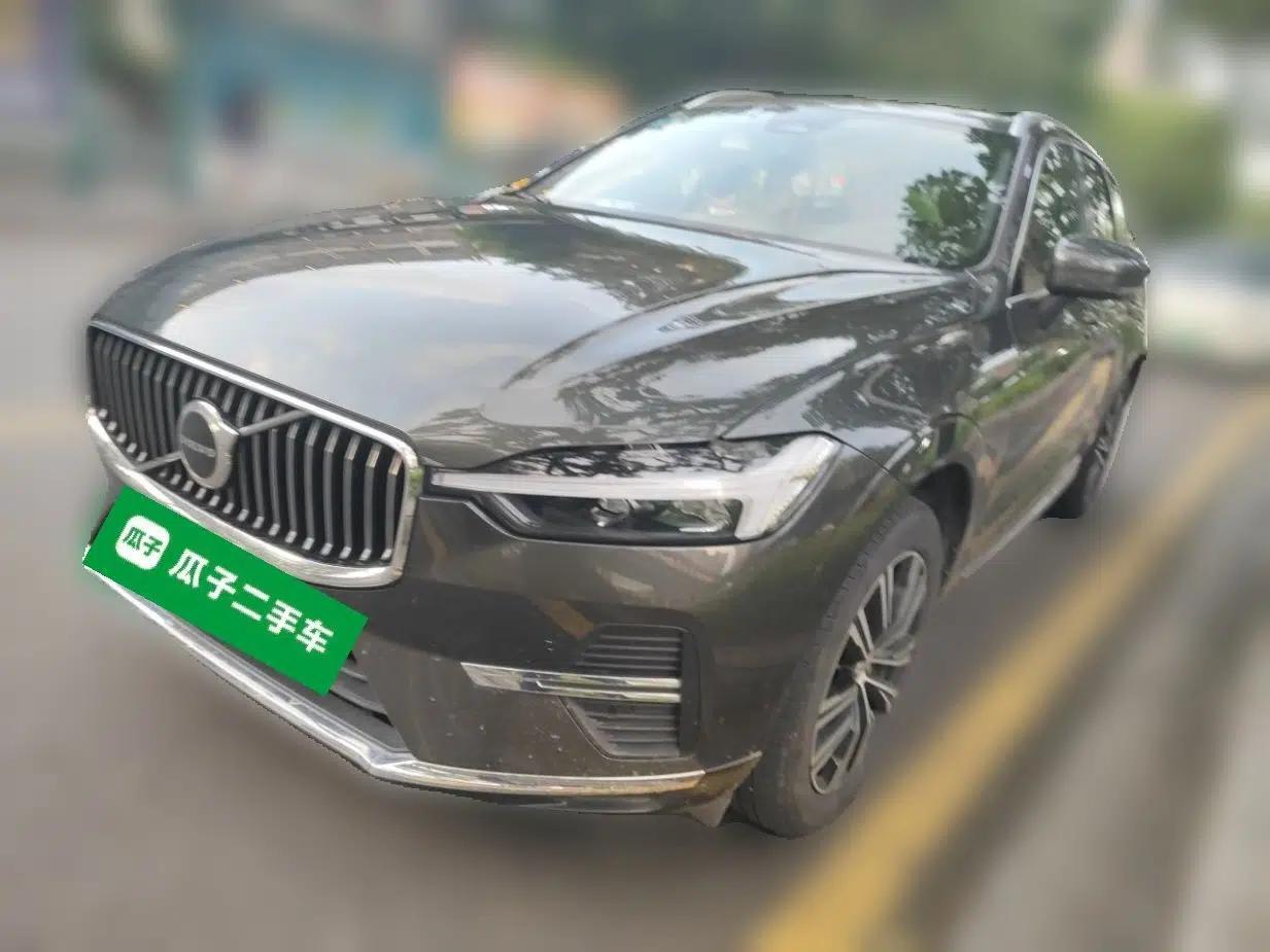 Volvo XC60 2022 B5 4x4 Smart Luxury Edition — миниатюра 1