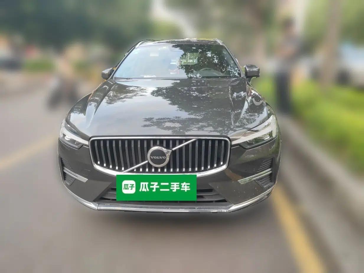 Volvo XC60 2022 B5 4x4 Smart Luxury Edition — миниатюра 2