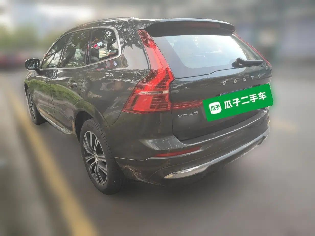 Volvo XC60 2022 B5 4x4 Smart Luxury Edition — миниатюра 4