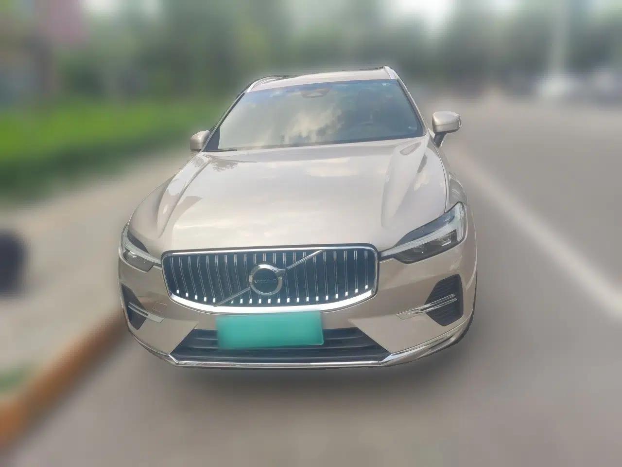 Volvo XC60 2024 B5 4x4 Smart Luxury Edition — миниатюра 2