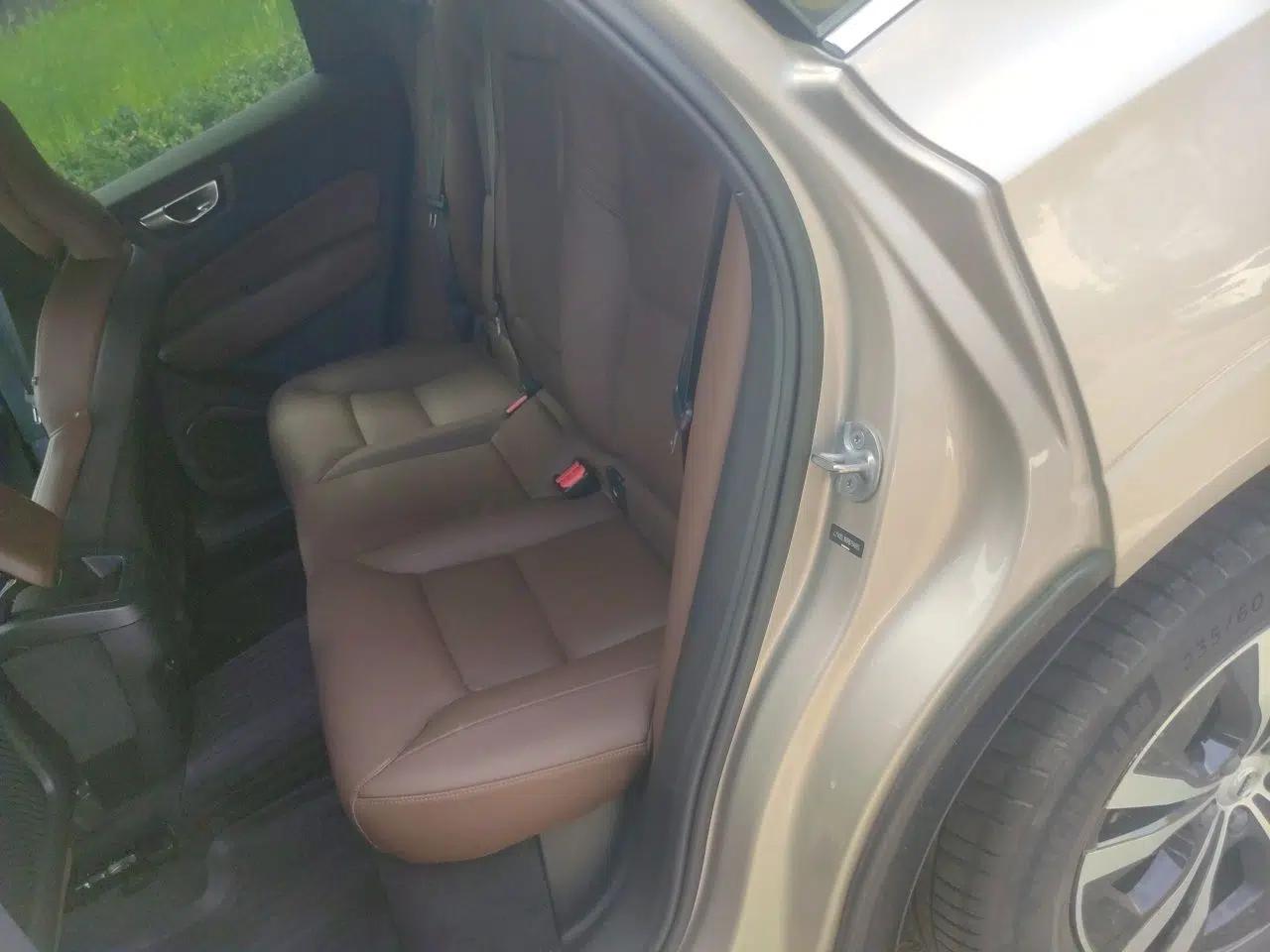 Volvo XC60 2024 B5 4x4 Smart Luxury Edition — миниатюра 17