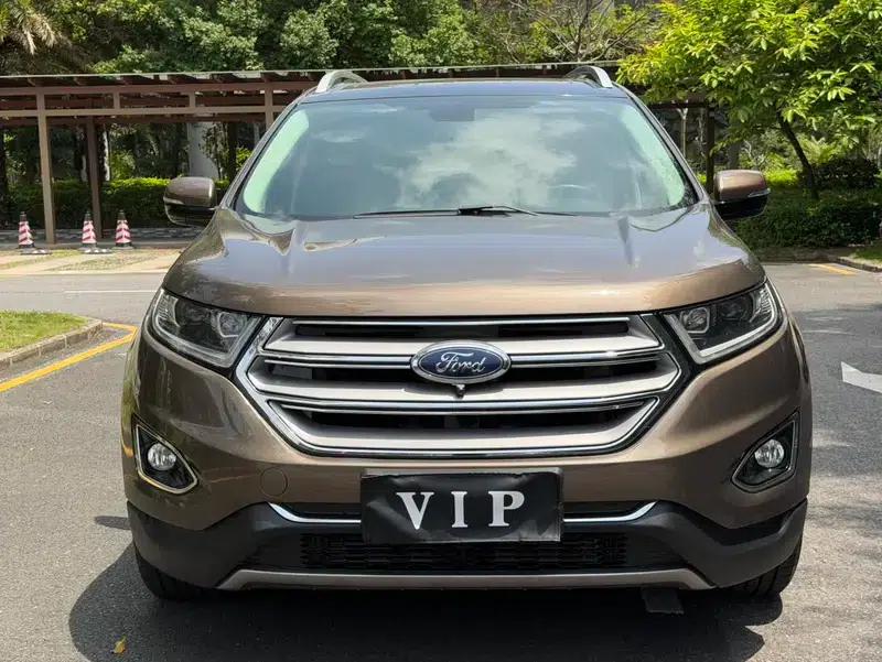 2016 Ford Edge EcoBoost 245 2WD Luxury 7-seater — миниатюра 2