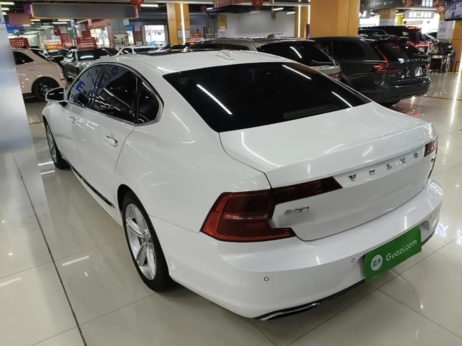 Volvo S90 2019 T5 Zhiyi Edition — миниатюра 4