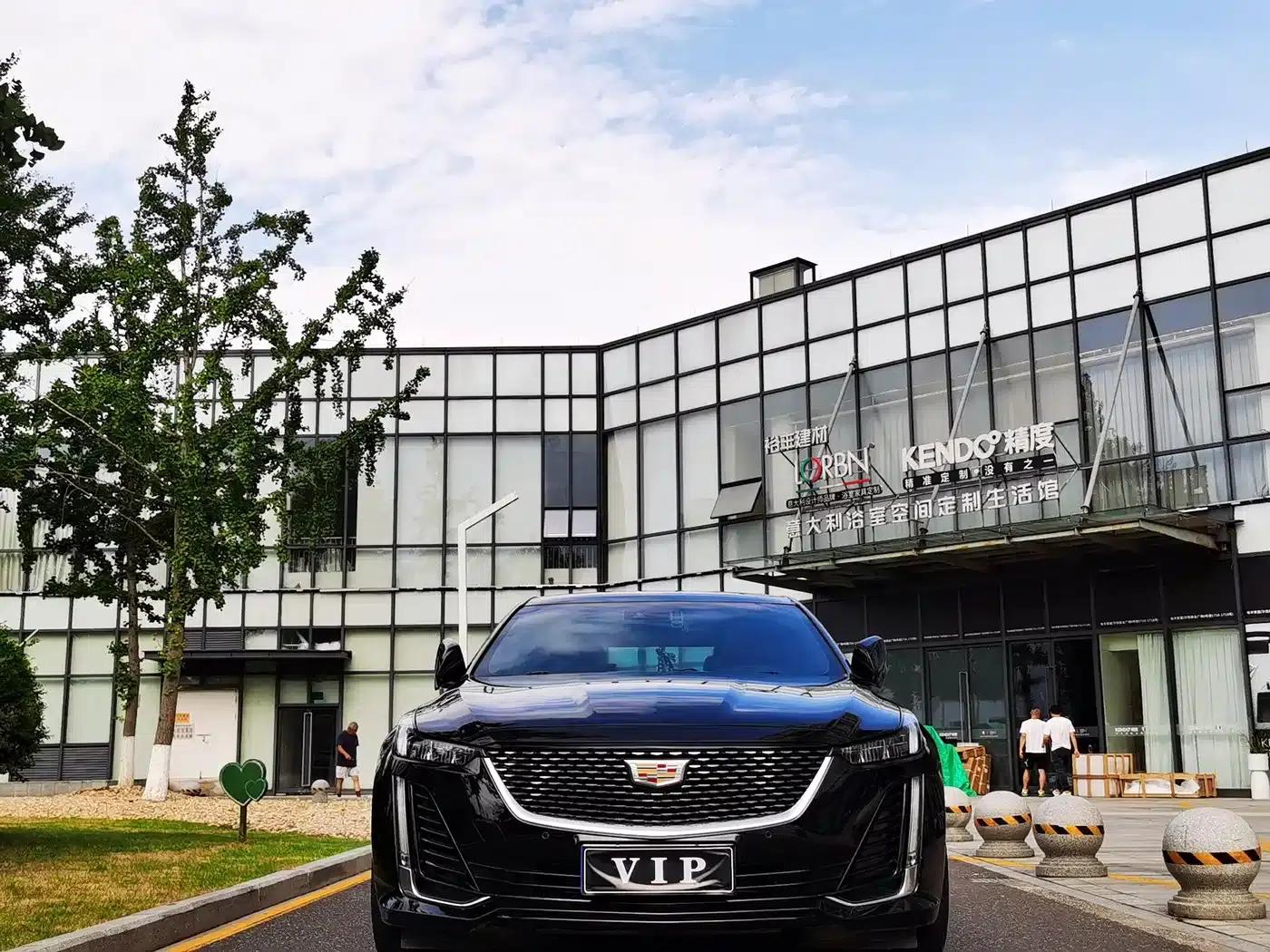 2022 Cadillac CT5 28T Luxury — миниатюра 3