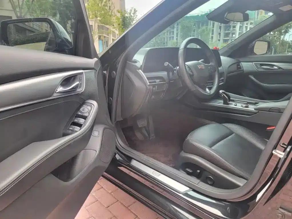 2024 Cadillac CT5 28T Luxury Pro — миниатюра 8
