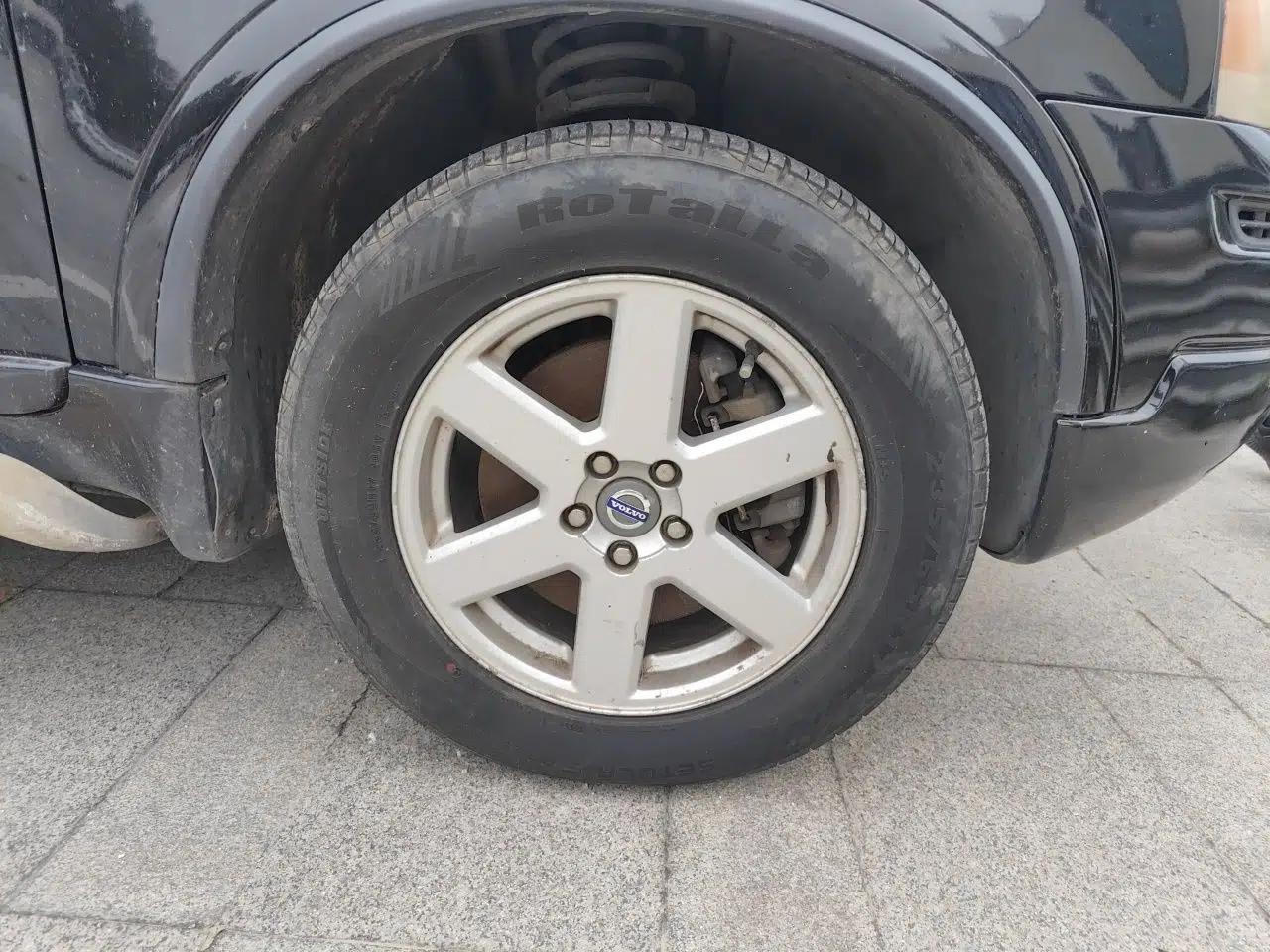 Volvo XC90 2013 2.5T T5 Luxury Edition — миниатюра 8