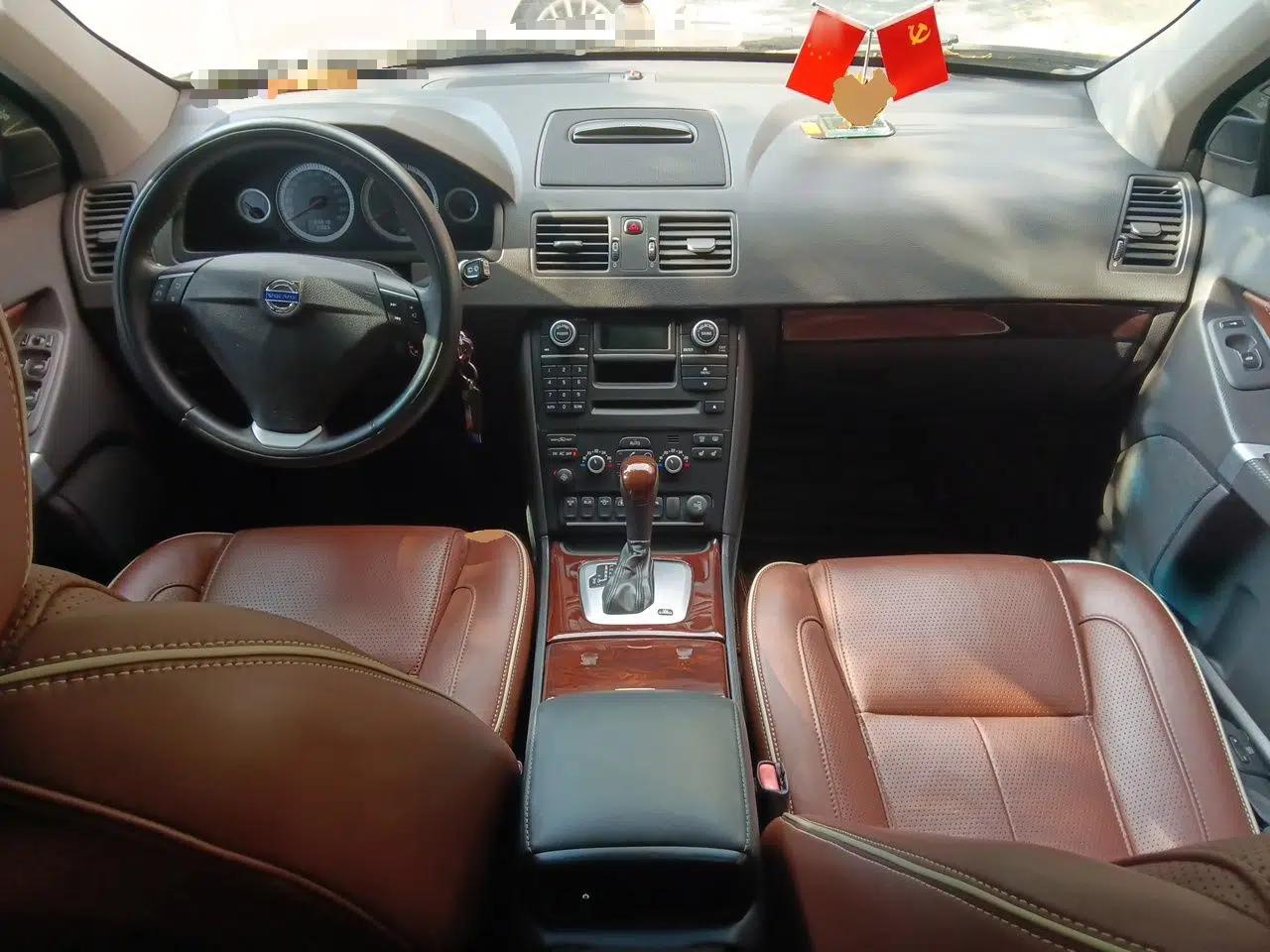 Volvo XC90 — миниатюра 9