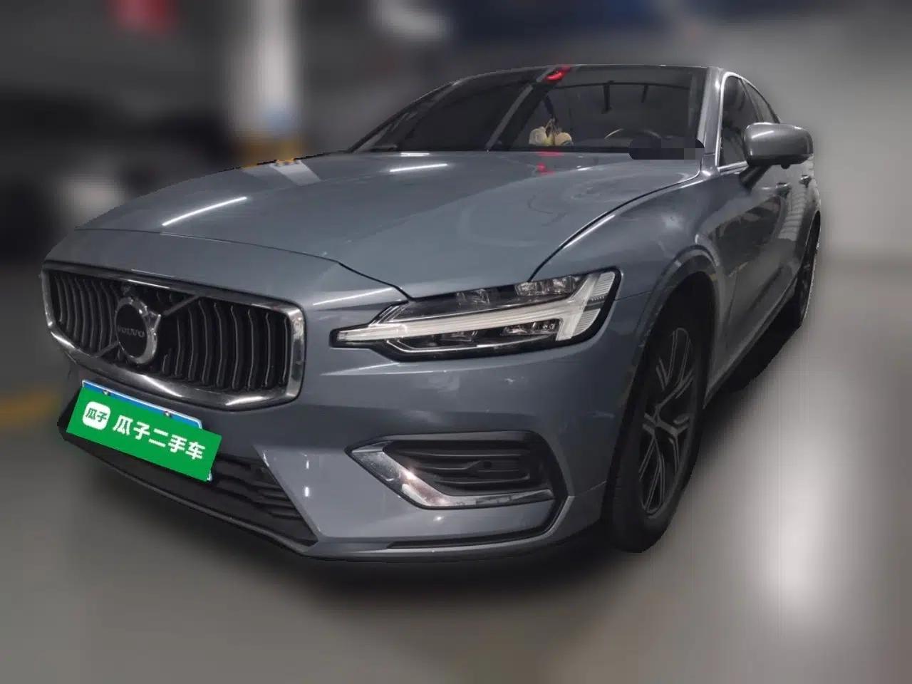 Volvo S60 2023 B4 Zhiyi Luxury Edition — миниатюра 1