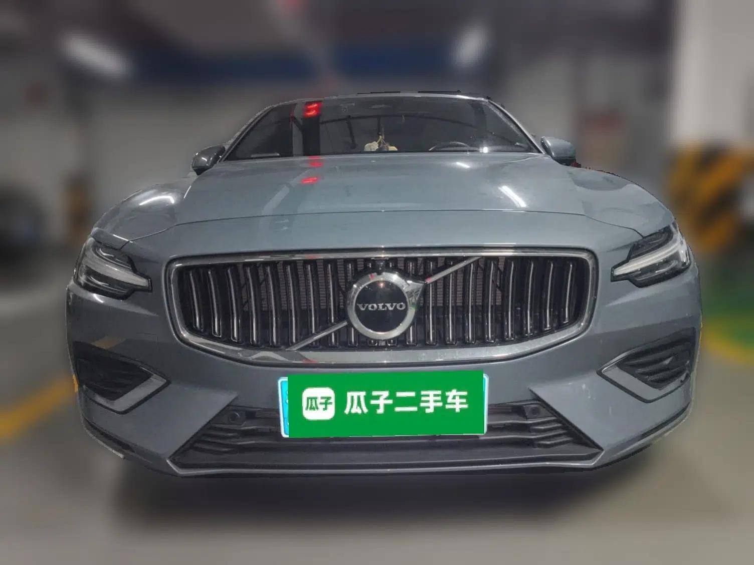 Volvo S60 2023 B4 Zhiyi Luxury Edition — миниатюра 2