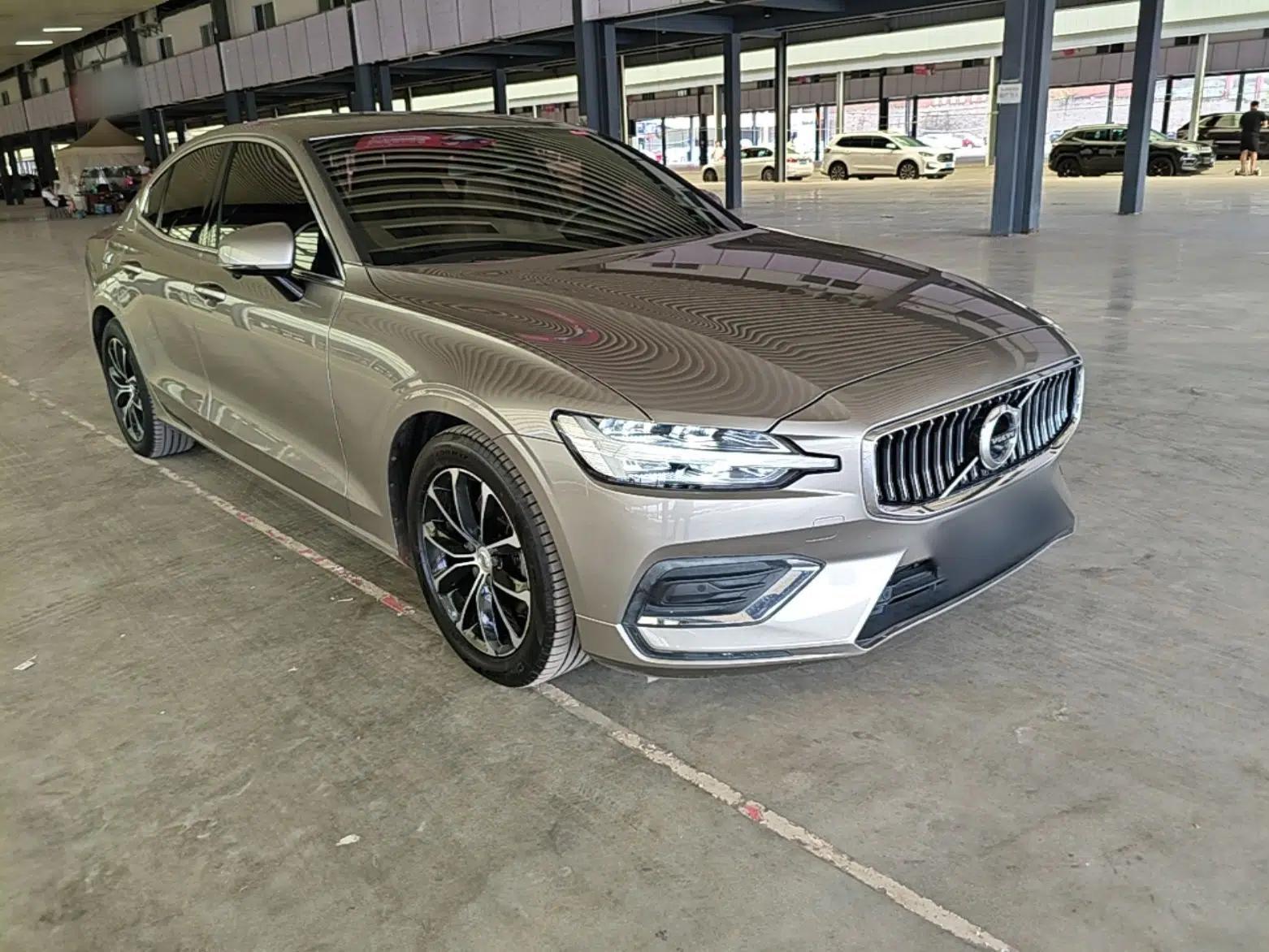 Volvo S60 2021 T4 Zhiyi Luxury Edition — миниатюра 12