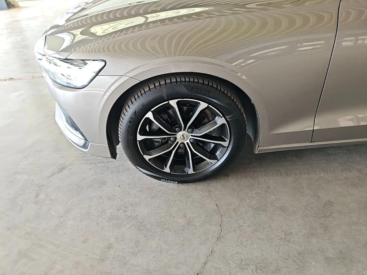 Volvo S60 2021 T4 Zhiyi Luxury Edition — миниатюра 15