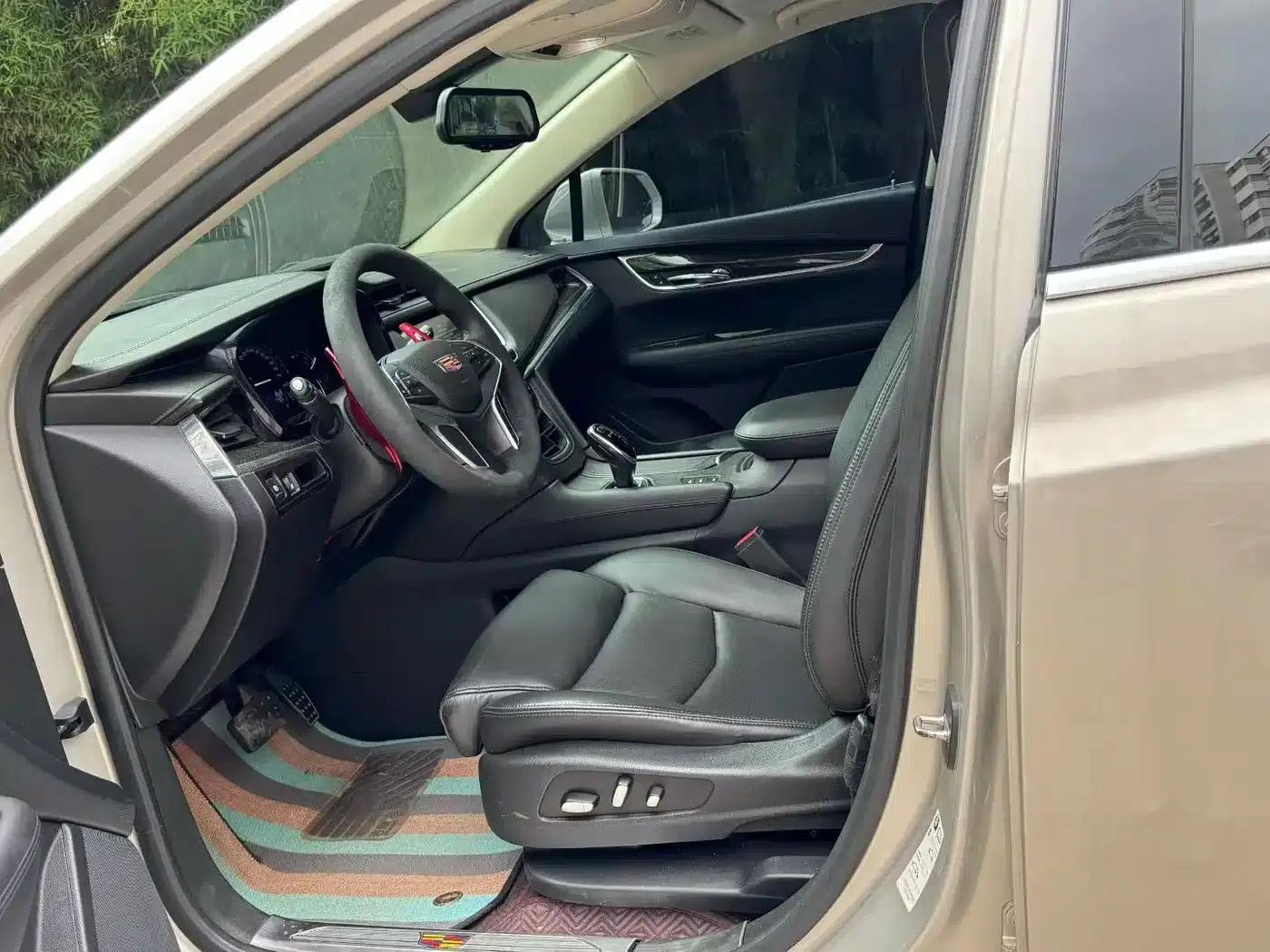 Cadillac XT5 2017 Anniversary Edition 28T AWD Luxury — миниатюра 4