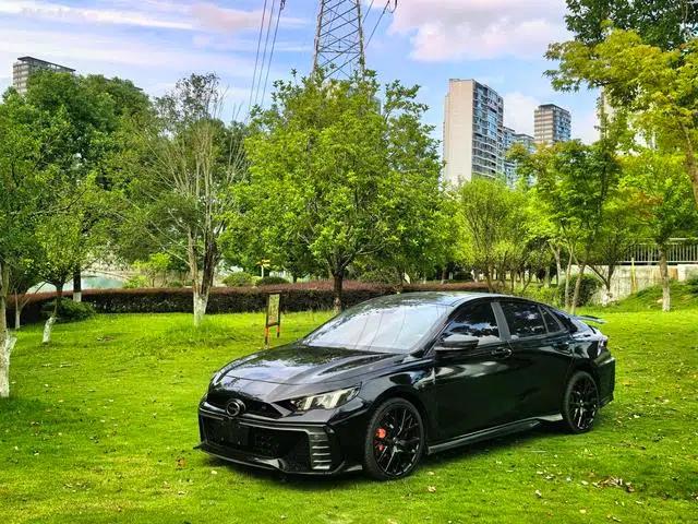 Shadow Leopard 2023 400T Automatic R Max Edition