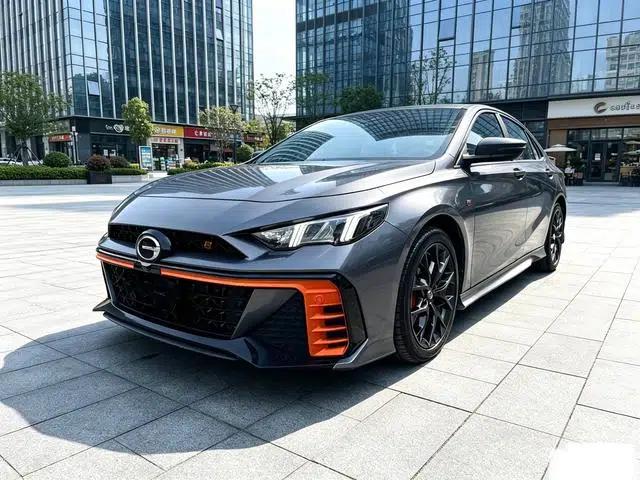 Shadow Leopard 2022 270T J16 R-Style Track Edition