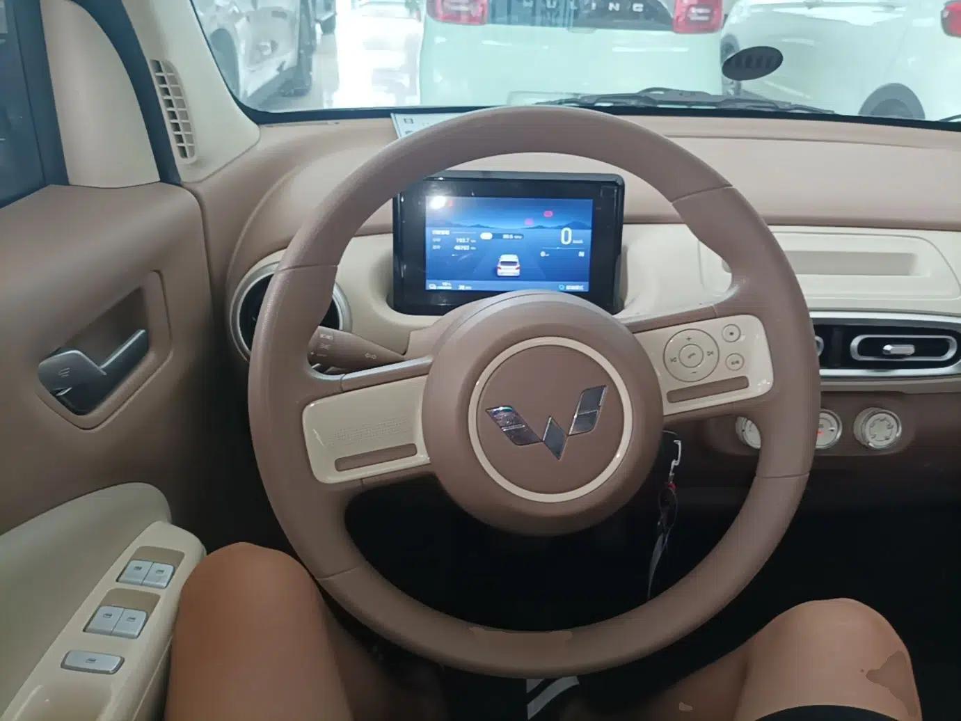 Wuling Hongguang MINIEV 2025 Four-Door Version Advanced Edition — миниатюра 13