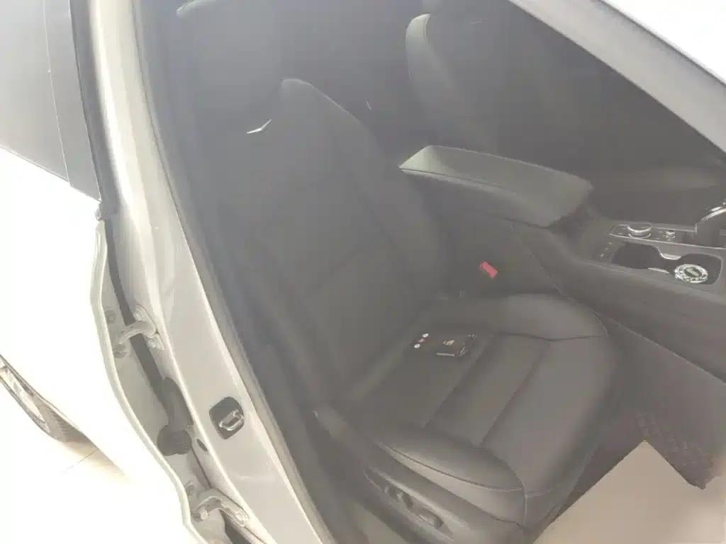 Cadillac XT4 2021 28T Two-Wheel Drive Premium Edition — миниатюра 25