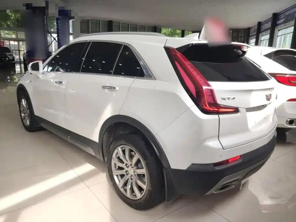 Cadillac XT4 2021 28T Two-Wheel Drive Premium Edition — миниатюра 5