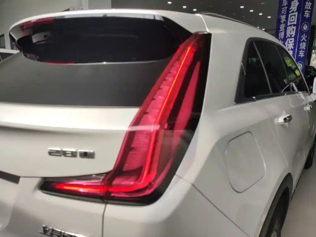 Cadillac XT4 2021 28T Two-Wheel Drive Premium Edition — миниатюра 8