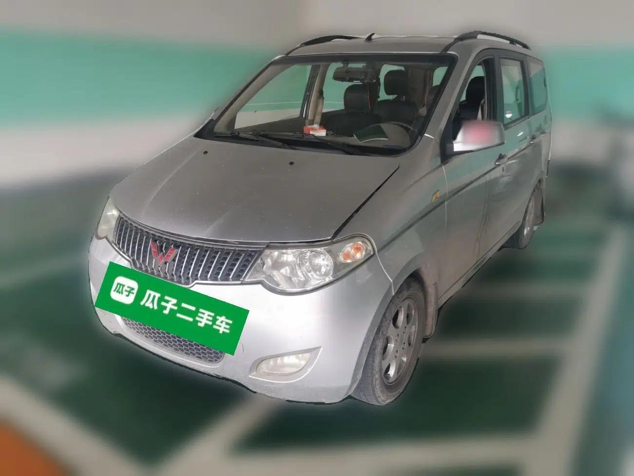Wuling Hongguang 2010 1.4L Standard Version — миниатюра 1