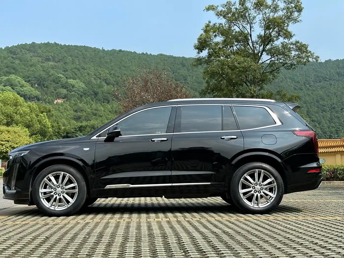 Cadillac XT6 2022 2.0T Six-Seat AWD Luxury — миниатюра 4