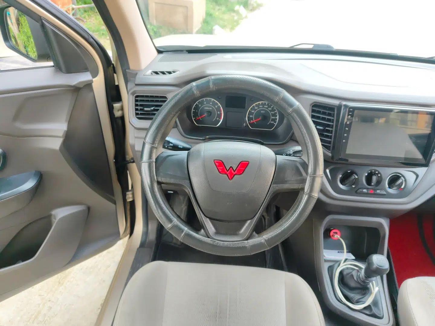 Wuling Hongguang V 2021 1.5L Jingqu Version LAR — миниатюра 10