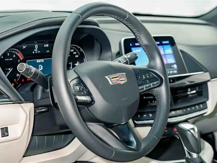 2023 Cadillac CT4 25T Fashion Edition — миниатюра 9