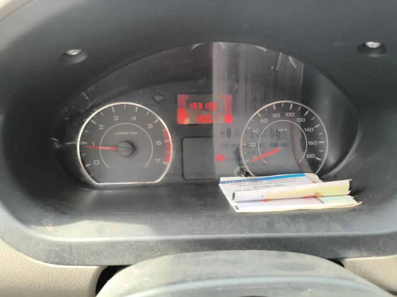 Wuling Rongguang V 2018 1.5L Practical Version — миниатюра 11