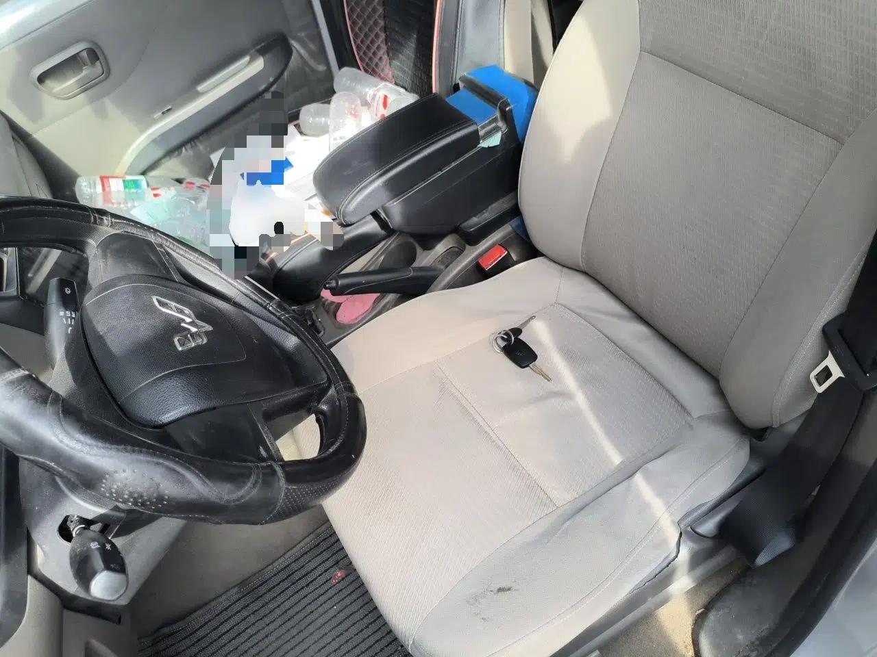 Wuling Rongguang V 2018 1.5L Practical Version — миниатюра 15