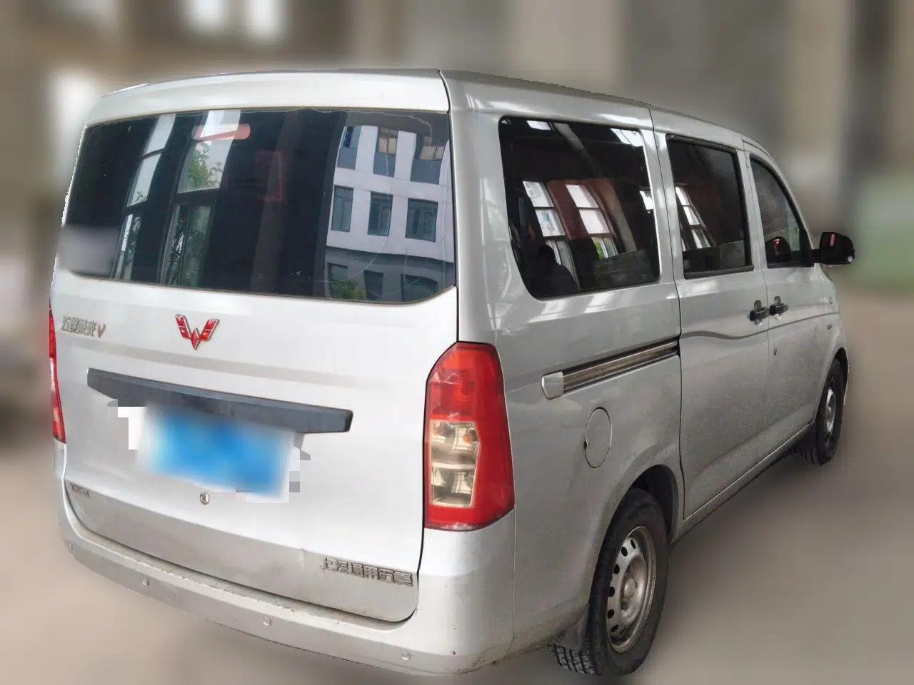 Wuling Rongguang V 2016 1.5L Practical Version — миниатюра 6