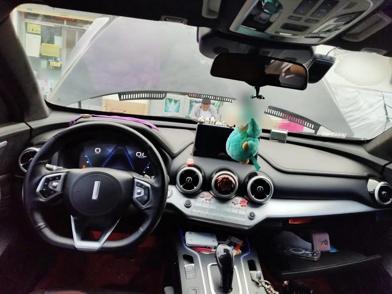 Wey VV7 2019 Upgraded Model 2.0T Luxury Version China V Standard — миниатюра 9