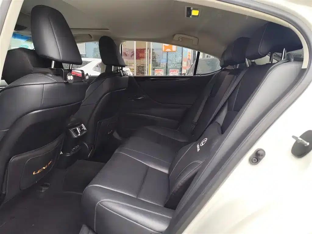 Lexus ES 2020 200 Luxury Edition — миниатюра 7